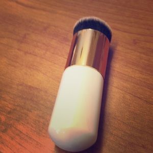 A foundation brush